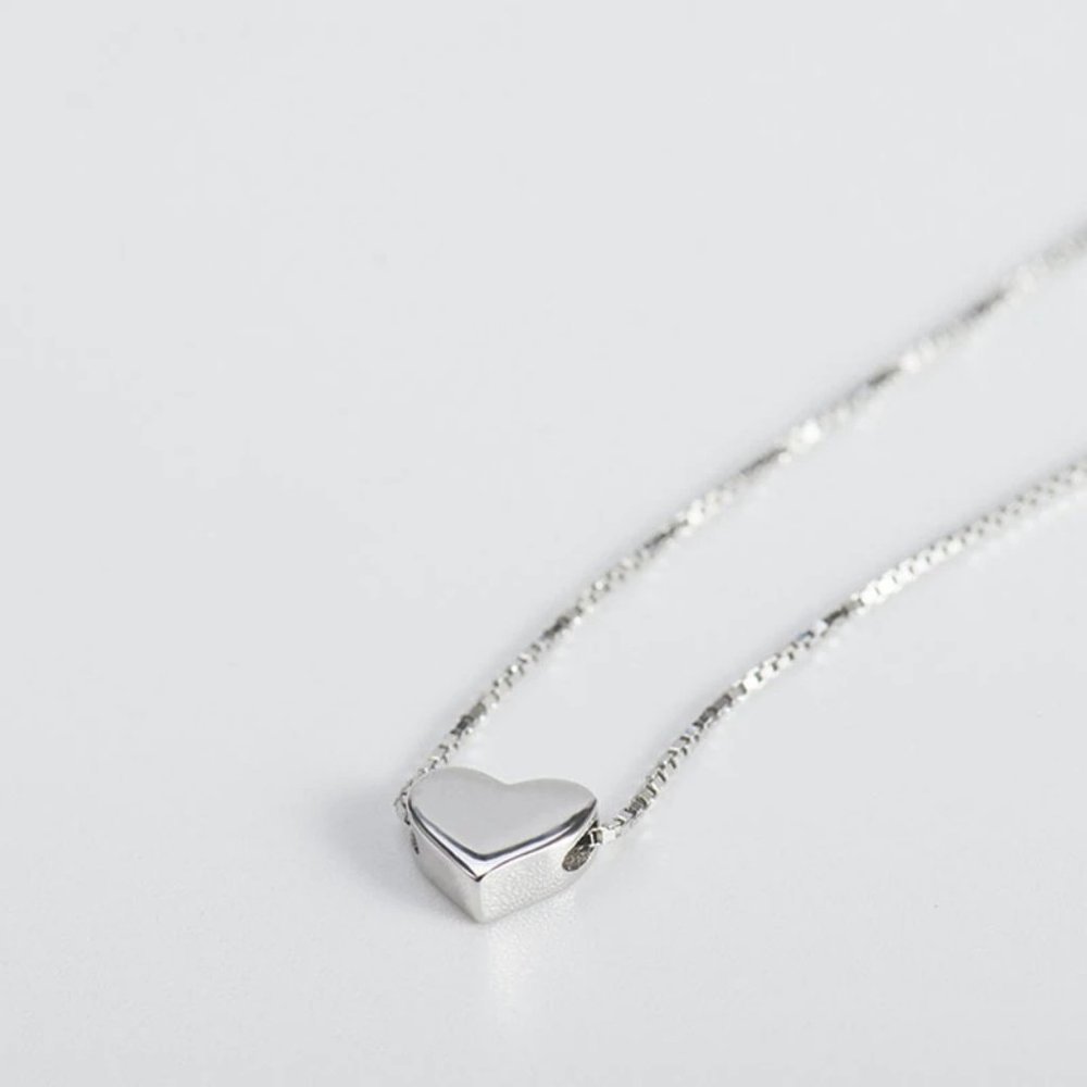 NEW 925 Sterling Silver Simple Heart Necklace - Picture 7 of 10